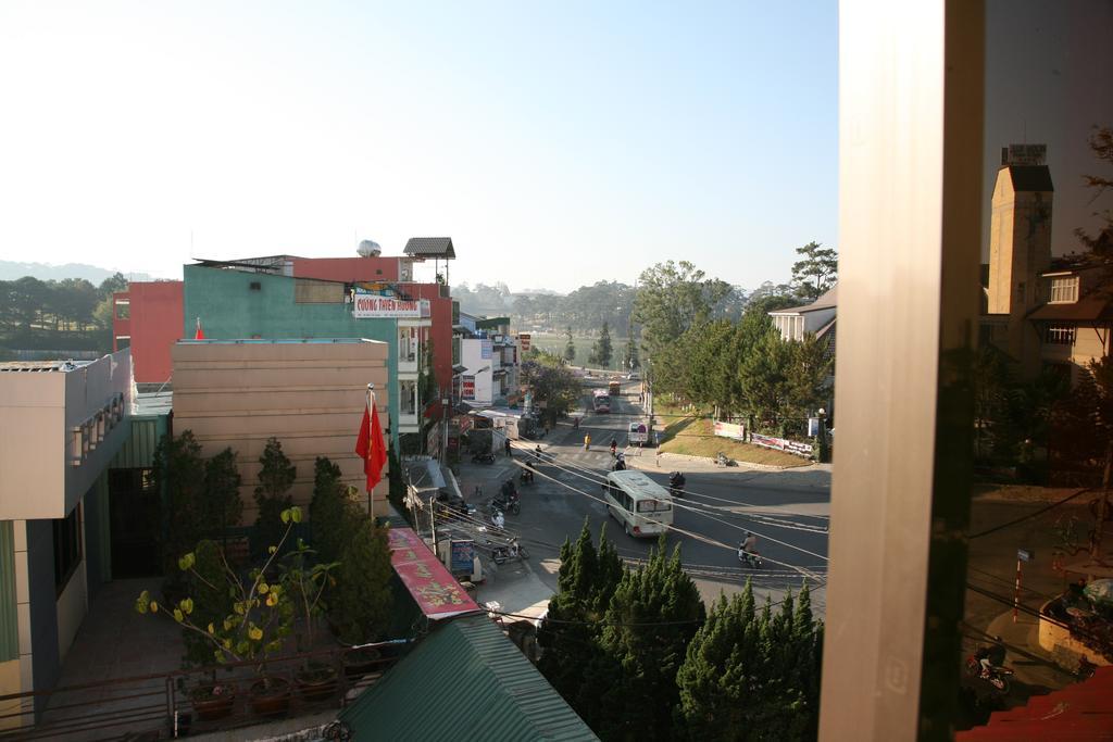 Trung Cang Hotel Да Лат Екстериор снимка