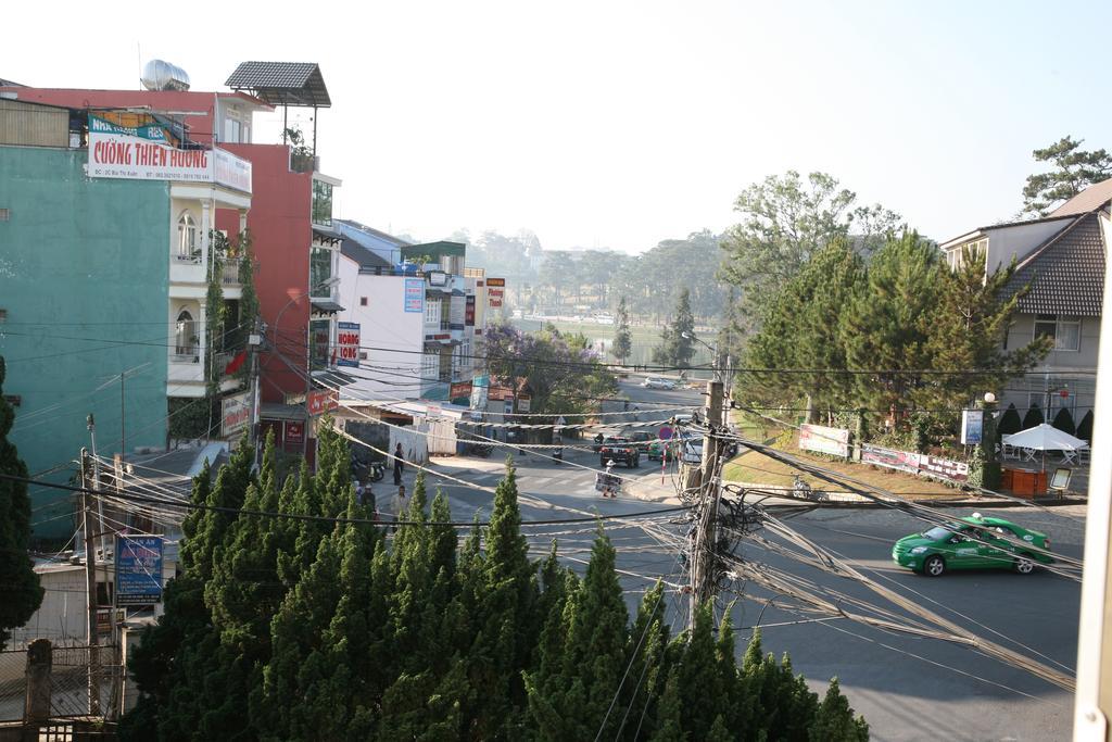 Trung Cang Hotel Да Лат Екстериор снимка