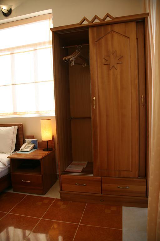 Trung Cang Hotel Да Лат Екстериор снимка