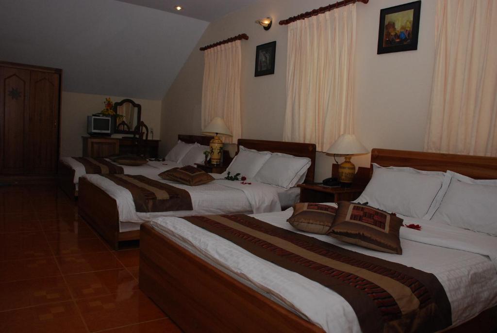 Trung Cang Hotel Да Лат Стая снимка