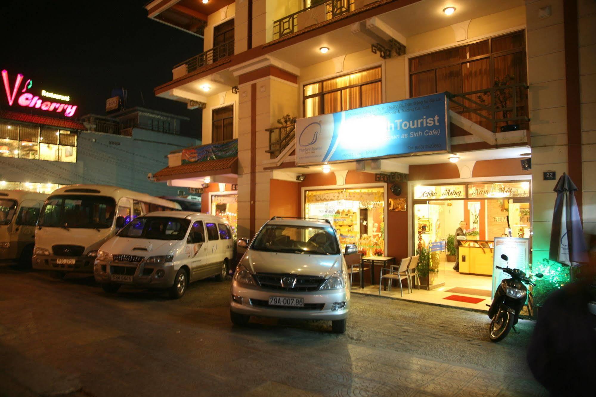 Trung Cang Hotel Да Лат Екстериор снимка